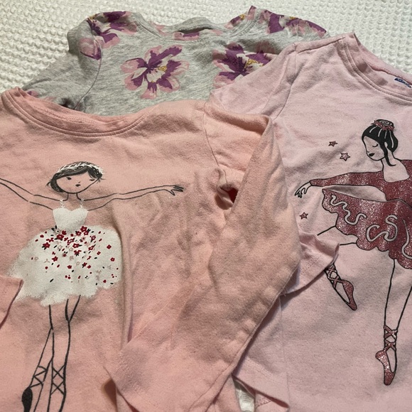 Old Navy - Girls' Pink and Gray Long Sleeve Tops - Picture 4 of 5